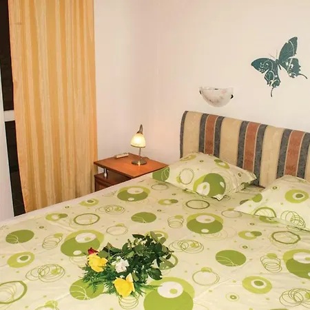 Appartement Nice Two Bedroom In Sozopol